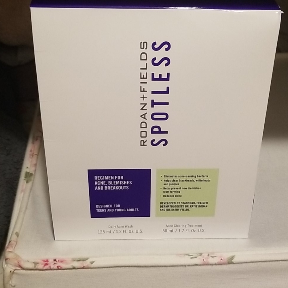 Rodan and Fields Spotless Kit